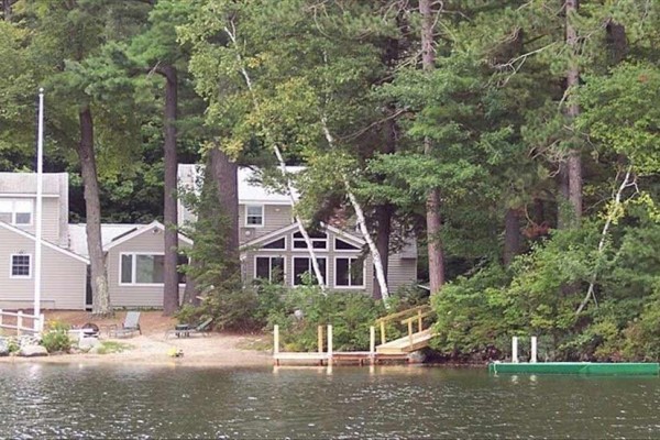[Image: Perkins Pond Waterfront: Large Family Home with Room]