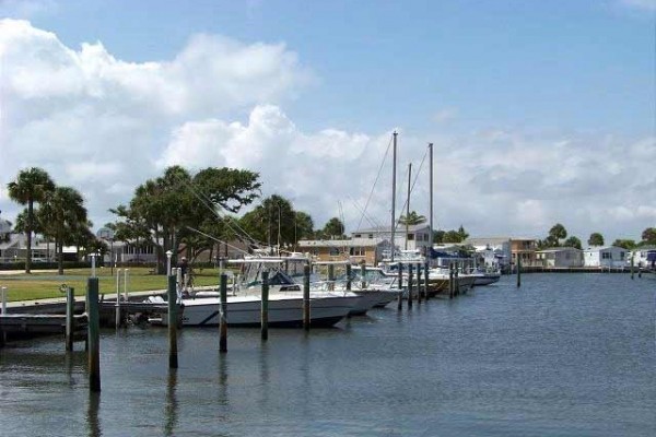 [Image: Waterfront Cottage with Beach River &amp; Ocean Access, Tennis]