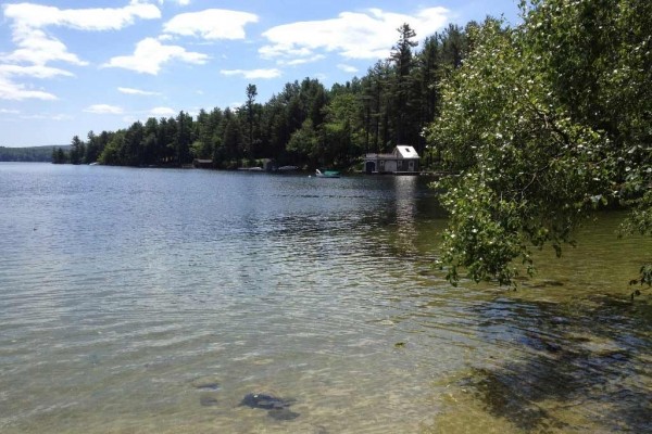 [Image: Newly Renovated 5 Bedroom Lakefront Home with Sandy Beach on Lake Sunapee]