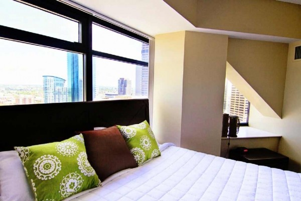 [Image: Book Online! Unbeatable Downtown Location! Best Views! Stay Alfred Dp2]