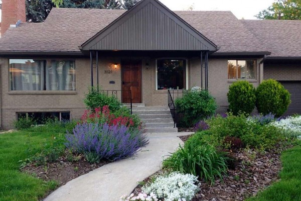 [Image: Denver's Best Neighborhood**Wonderful Home with Spa Near Cherry Ck. &amp; Downtown]