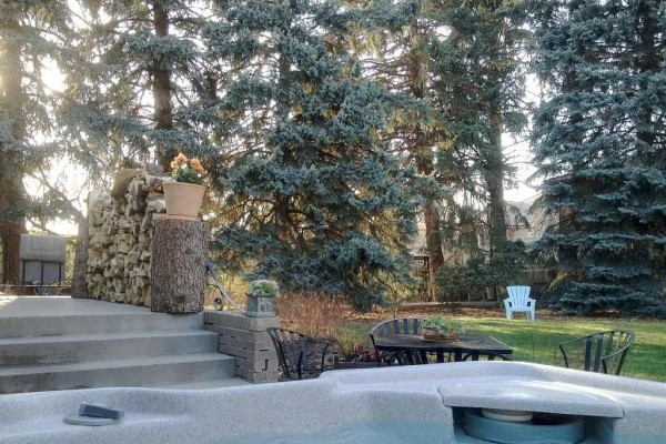 [Image: Denver's Best Neighborhood**Wonderful Home with Spa Near Cherry Ck. &amp; Downtown]