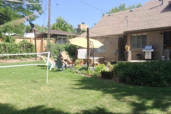 [Image: Denver's Best Neighborhood**Wonderful Home with Spa Near Cherry Ck. &amp; Downtown]