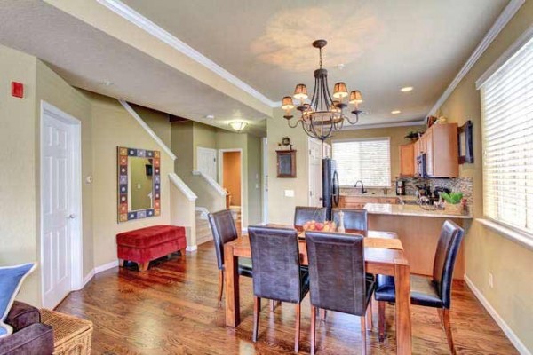 [Image: Spectacular 4 Bed/5 Bath in Denver's Hottest Location! Sleeps up to 12.]