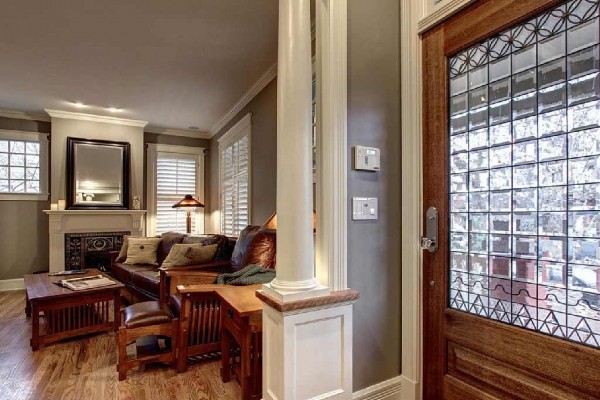 [Image: Stunning 1914 Cheesman Park/Capitol Hill Home|Courtyard|Sleeps 1-4|2-Car Garage]