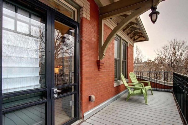 [Image: Stunning 1914 Cheesman Park/Capitol Hill Home|Courtyard|Sleeps 1-4|2-Car Garage]