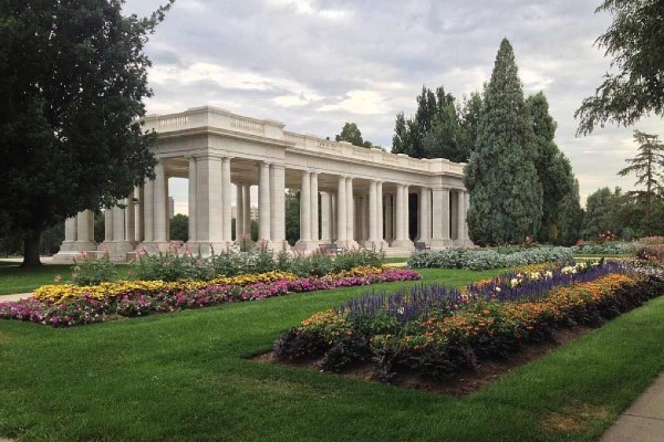 [Image: Stunning 1914 Cheesman Park/Capitol Hill Home|Courtyard|Sleeps 1-4|2-Car Garage]