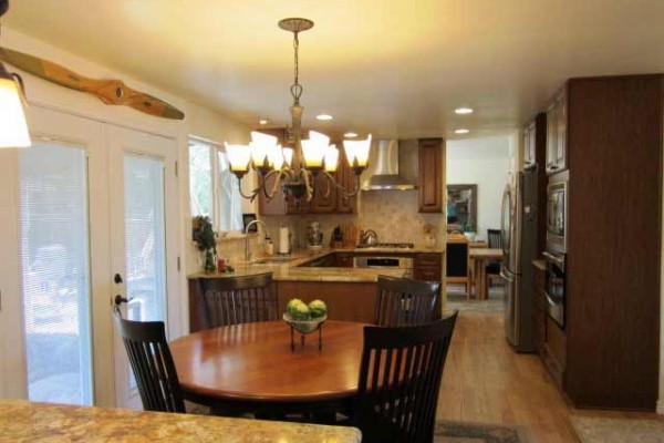 [Image: Beautifully Remodeled South Denver Executive Home, 250+ Channel Cable TV, Wi-Fi]