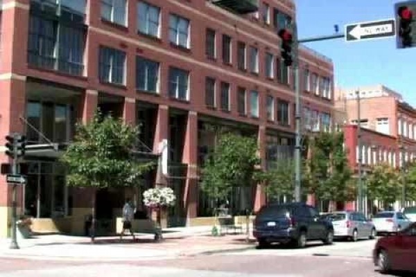 [Image: Amazing 2BR/2BA Loft in the Heart of it All! Lodo/Riverfront/Downtown]