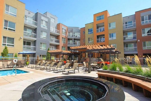 [Image: Book Online! Perfect Denver Location! Pool! Stay Alfred St2]