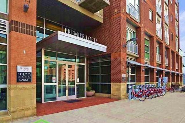 [Image: Book Online! Rooftop Deck Overlooking Coors Field with Hot Tub! Stay Alfred Pl2]