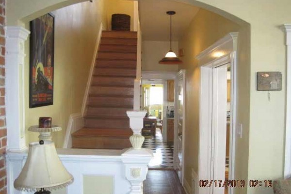 [Image: Beautiful Victorian Row House 1-4 Bedroom No Car Needed Downtown/Capital Hill]