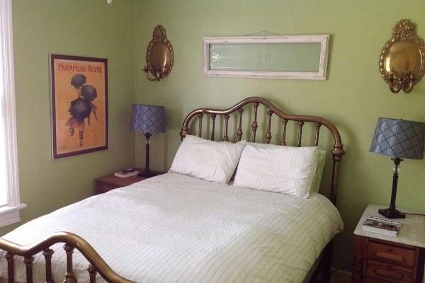 [Image: Beautiful Victorian Row House 1-4 Bedroom No Car Needed Downtown/Capital Hill]