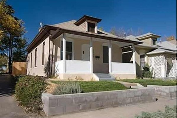 [Image: Hip Highlands Bungalow *Next to Downtown*]