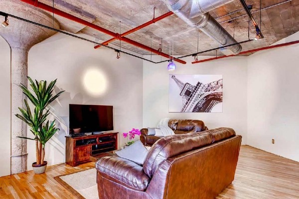 [Image: Executive* Penthouse Loft Downtown Denver Walking Distance to Everything!]