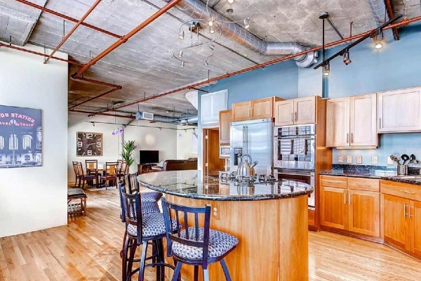 [Image: Executive* Penthouse Loft Downtown Denver Walking Distance to Everything!]