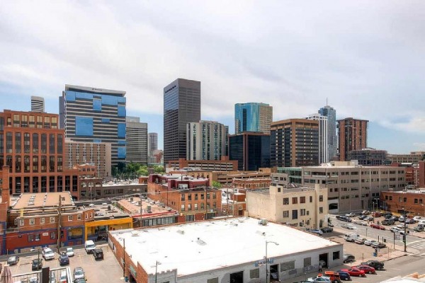 [Image: Executive* Penthouse Loft Downtown Denver Walking Distance to Everything!]