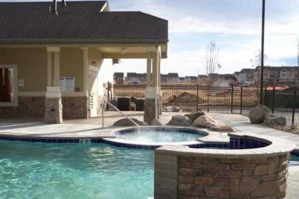 [Image: Luxury Denver Colorado Condo Near Downtown, Pool and Spa]
