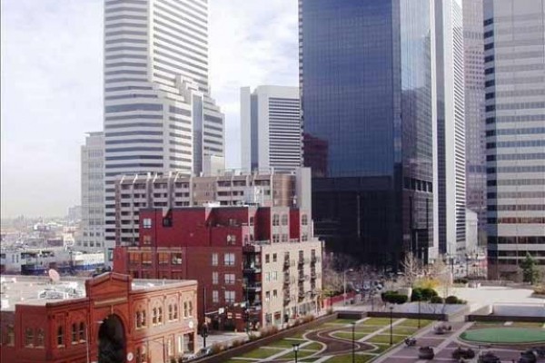 [Image: 2000 Square Foot-Lodo Executive Club Style Living/Coors Field]