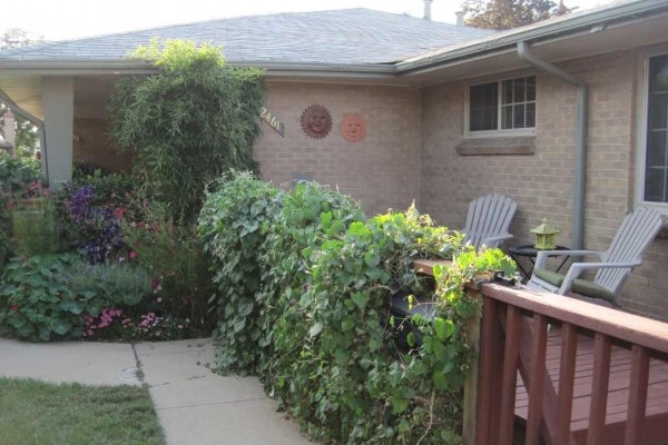 [Image: Great Space in a Hip Neighborhood! 2bdrm W/ Great Patio!]