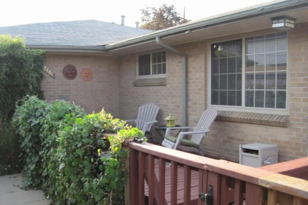 [Image: Great Space in a Hip Neighborhood! 2bdrm W/ Great Patio!]