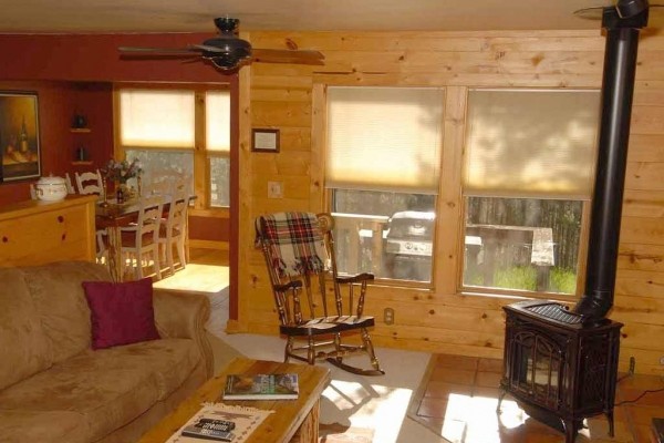 [Image: Sunrise Family Lodge - Cool Summer Temps - No Bugs No Humidity]
