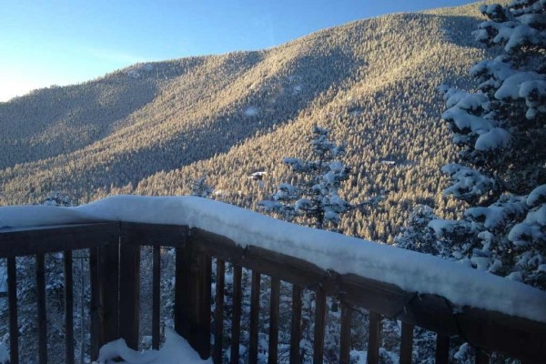 [Image: Colorado Mountain Lodge!]