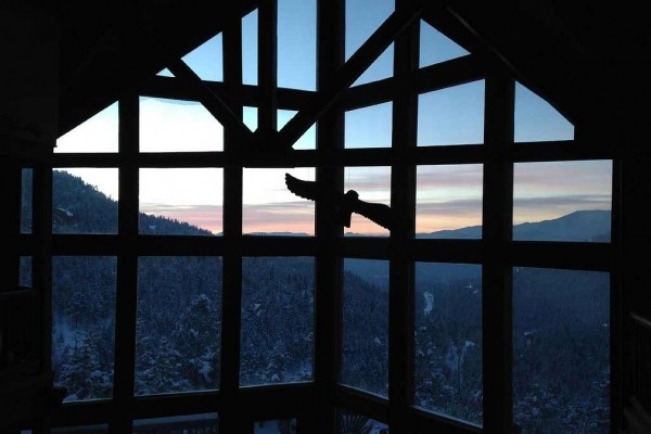 [Image: Colorado Mountain Lodge!]