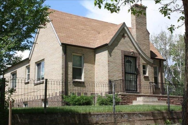 [Image: Historic 'Brewmaster House' in Downtown Golden]