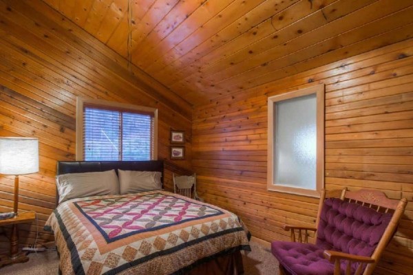 [Image: 5 Star Gem!, Private, Western Lodge in Coal Creek Canyon,Boulder,Golden,Skiing]