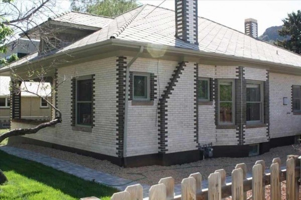 [Image: Historic Glazed Brick House in Downtown Golden]