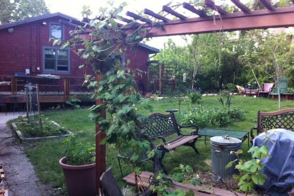 [Image: Charming Bungalow Near Downtown Golden]