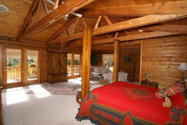 [Image: Spectacular, Log Lodge Nestled in the Foothills, Golden, Co]