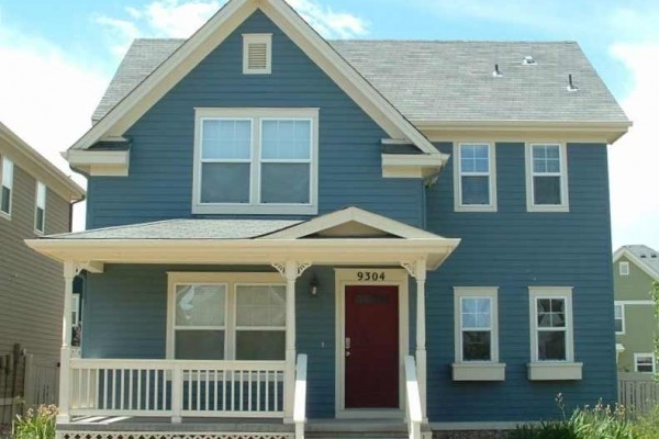 [Image: Beautiful up-Scale Home Close to Airport &amp; Downtown]