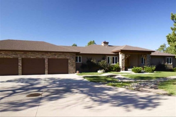 [Image: Beautiful Colorado Ranch Home]