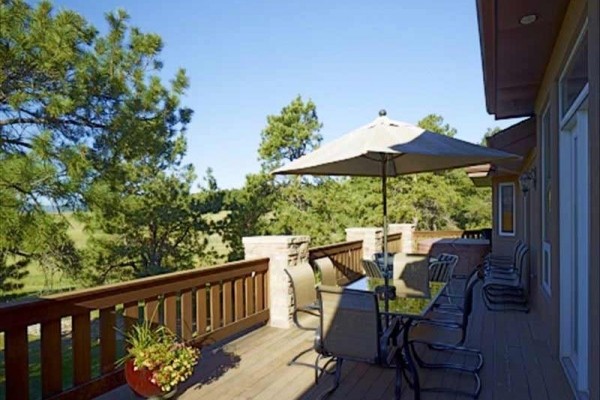 [Image: Beautiful Colorado Ranch Home]