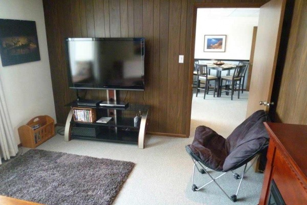 [Image: Charming Updated Apt. in Historic Downtown Littleton, Mtn View]