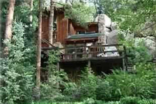 [Image: Cabin in the Pike - Your Mountain Vacation Retreat]