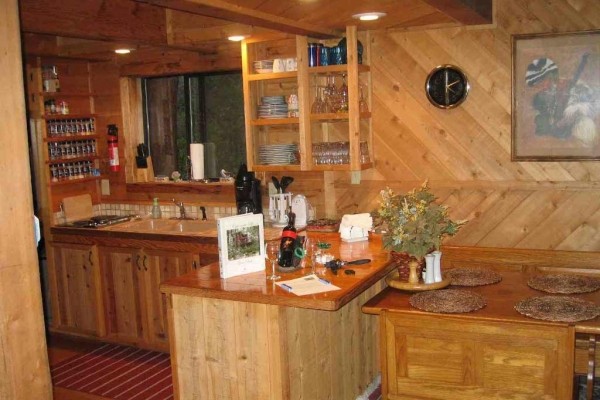 [Image: Cabin in the Pike - Your Mountain Vacation Retreat]