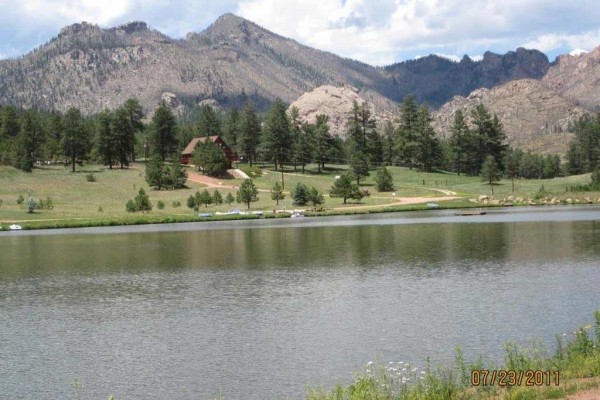 [Image: Quiet Mountain-View, Lakeside Cabin Among Giant Pines, Newly Built]