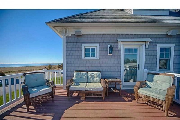 [Image: Magnificent New England Luxury Beach House with Ocean Views]