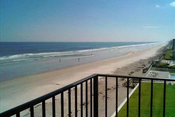 [Image: New Smyrna Beach-3/2- Oceanfront Top Floor -No Driving Secton]