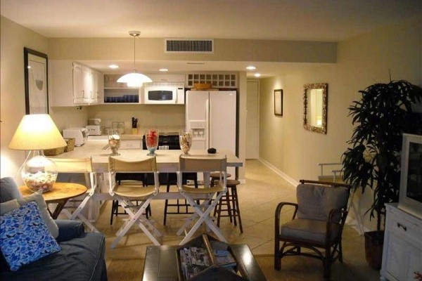 [Image: Special! $675 Per Week (April 1- May 23rd). Call to Reserve]