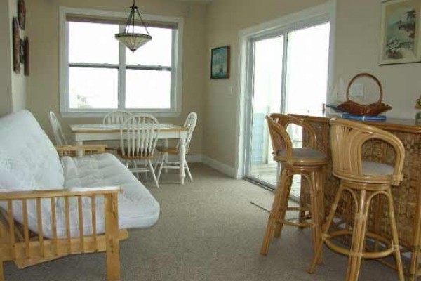[Image: Buckley's Beach House Perfect for Family Reunions, Large Gulf Front Home]