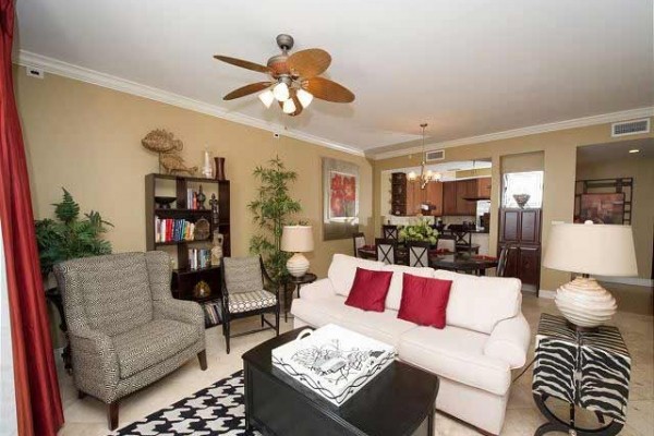 [Image: Platinum Indigo 3BR 3BA W/ Seasonal Beach Service! Spring Savings! 20% Off!!]