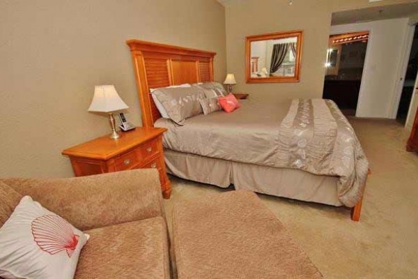 [Image: Beautiful 2 Bedrooms and 2 Bathrooms. Close Beach Access for Your Fl Vacation!]