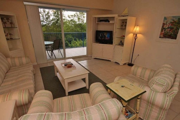 [Image: Bird Watchers Paradise 3BR/2BA Oceanwalk 16-203 Hottub, Bikes]