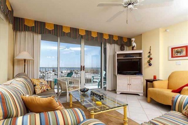 [Image: Ip 200 - Spectacular Waterfront 3BR/3BA Condo, Wifi, Free Beach Chairs]