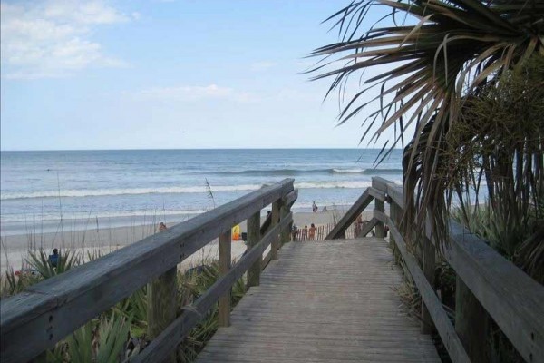 [Image: Seaside Getaway@New Smyrna Beach - Doesn't Get Any Better Than This!]