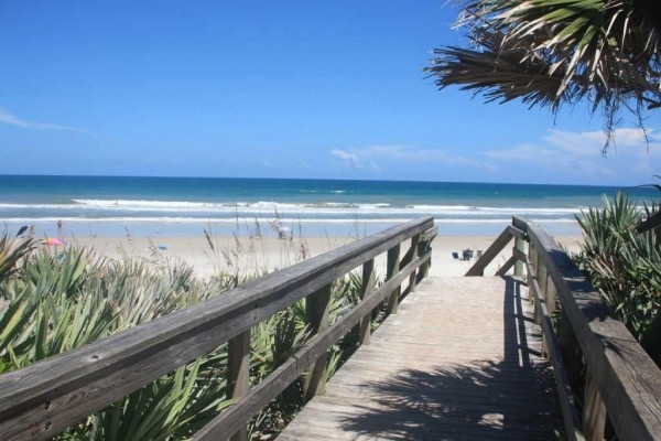 [Image: Location! Ocean View 2BR/2BA Building 1 Sleeps 6-8]